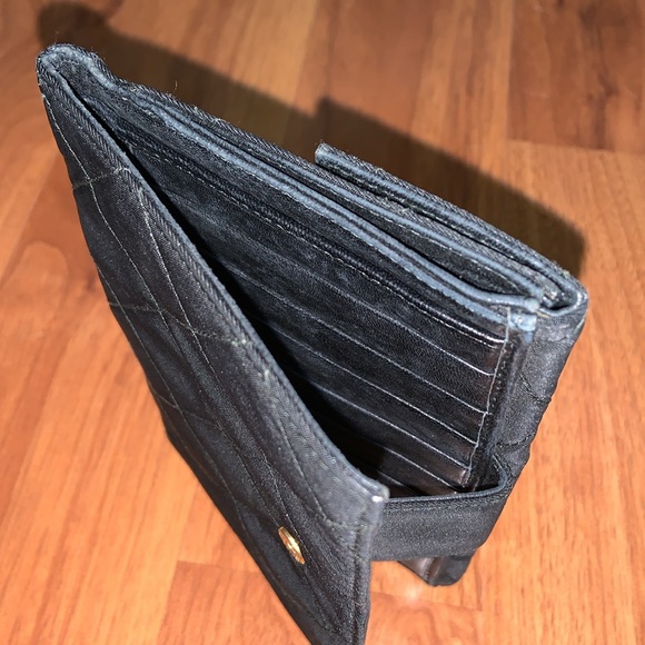 Prada Quilted Nylon Wallet with Leather Interior - Picture 15 of 16